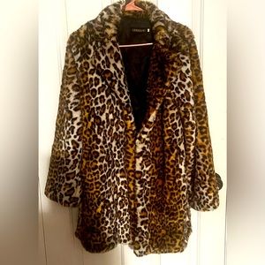 Lanshefei Faux Fur Coat